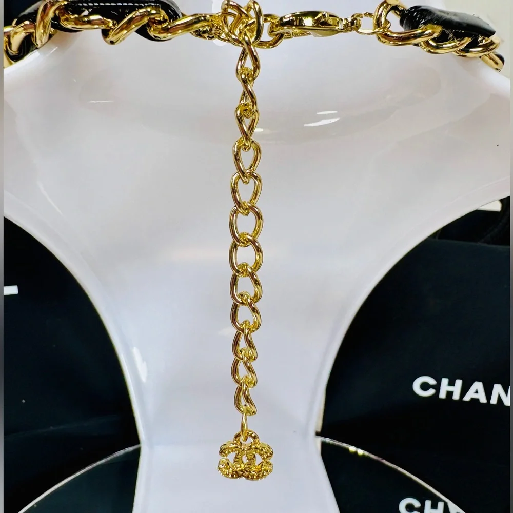 A-1DC-33: NECKLACE: Blk Pleather & Golden Braided Rope w/Faux Pearl Charm, NWOT